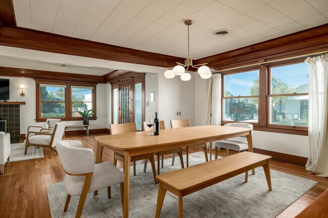 Foto del edificio - 3931 Falcon St