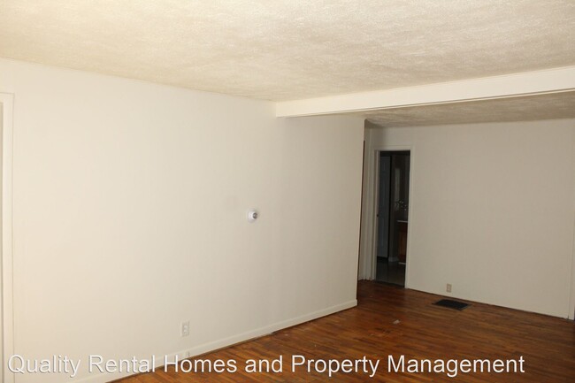 Building Photo - 3 br, 2 bath House - 407 E Broad St