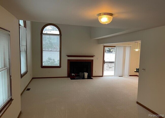 Foto del edificio - 2445 Mulberry Ct