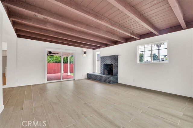 Foto del edificio - 20756 Saticoy St