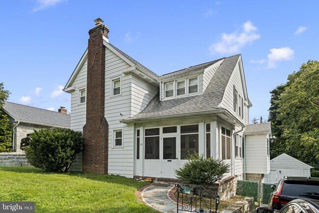 Foto del edificio - 33 Rosedale Rd