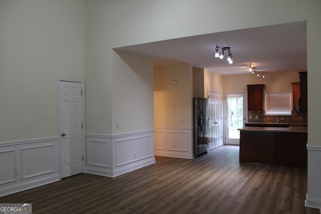 Building Photo - 8100 Burkhalter Rd