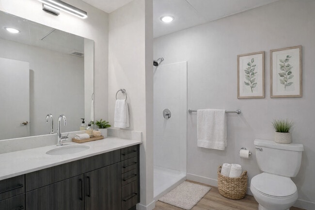 Bathroom - 9Ten West