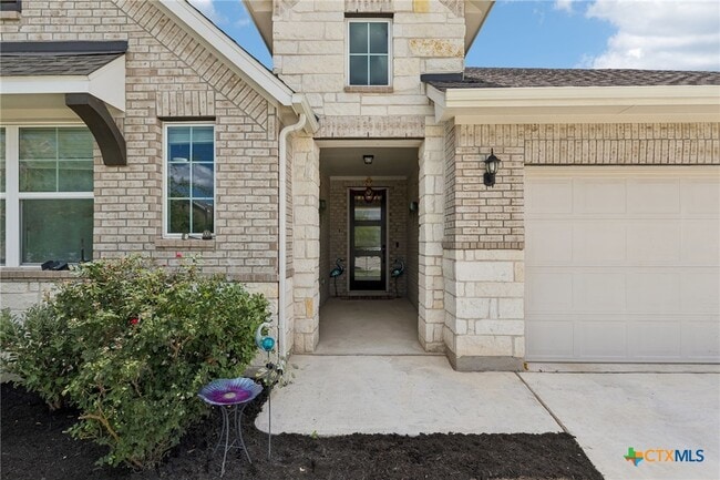 Building Photo - 228 High Mesa Dr