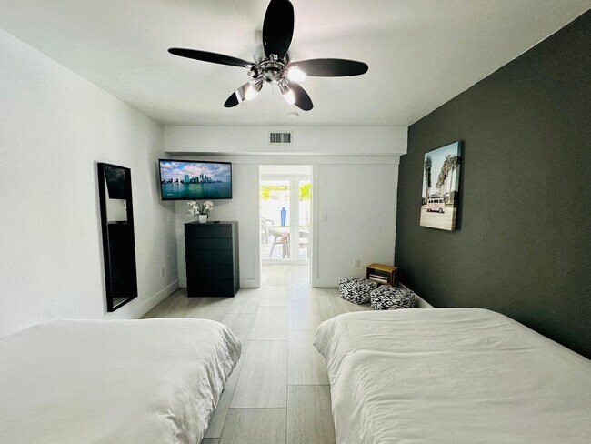 Foto del edificio - 1611 NW South River Dr