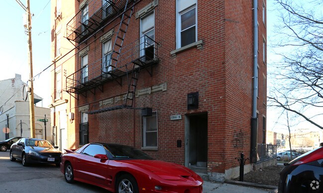 Building Photo - 1201-1203 Broadway