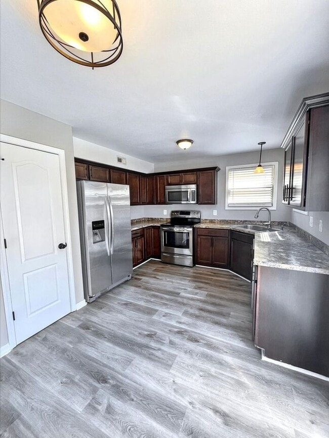 Building Photo - 3814 Harvest Ridge
