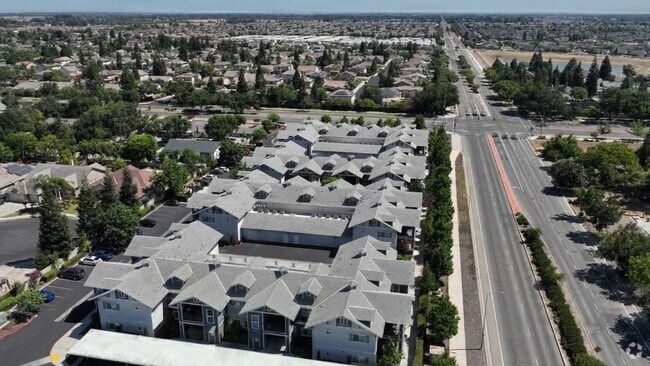  - Harbor Pointe Apartments
