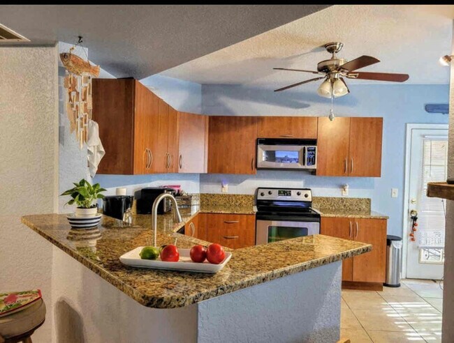 Foto del edificio - 148 SW Peacock Blvd