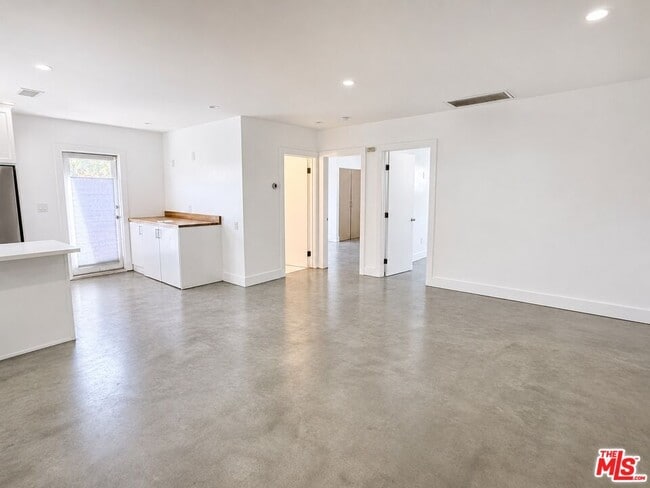 Building Photo - 4234 Verdugo Rd
