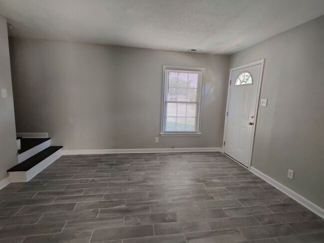 Photo - 2 Bedroom Near Downtown Charlotte House