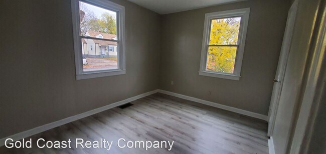 Foto del edificio - 3 br, 1 bath House - 4731 Waymire Avenue