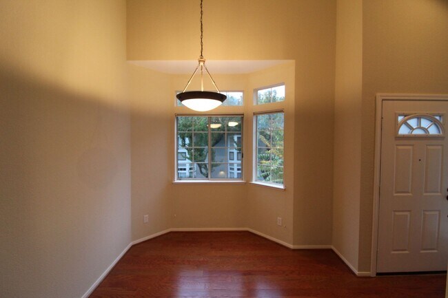Foto del edificio - Alamo, Beautiful 1 bedroom 1 bath plus lof...