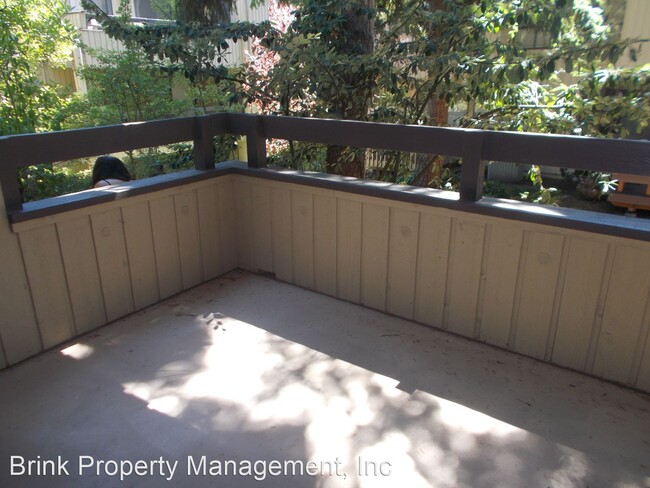 Building Photo - 1 br, 1 bath House - 10905 NE 35th Place #...