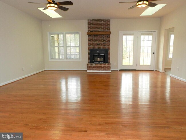 Building Photo - 204 Antietam Dr
