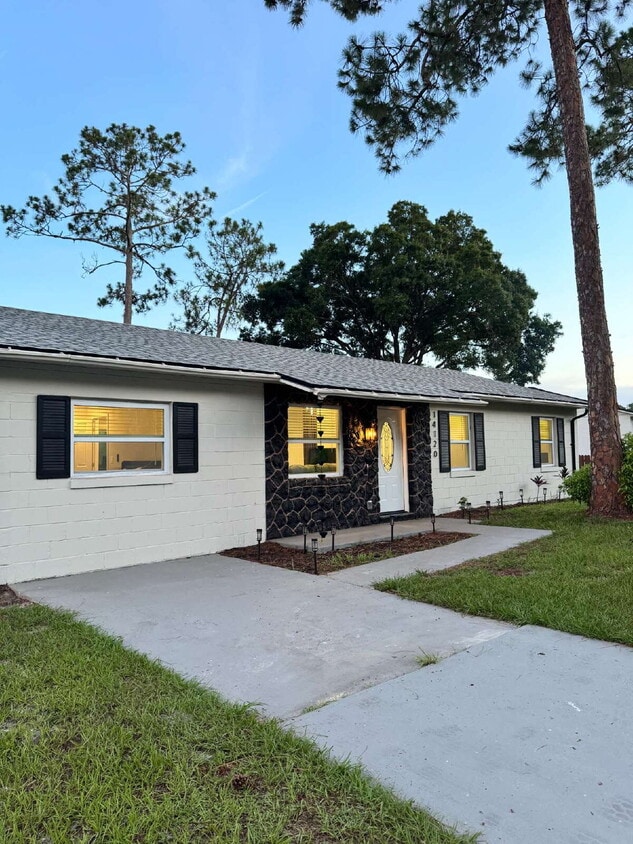 House close to UCF & Valencia with 4 Bedrooms for Students! - House close to UCF & Valencia with 4 Bedrooms for Students!