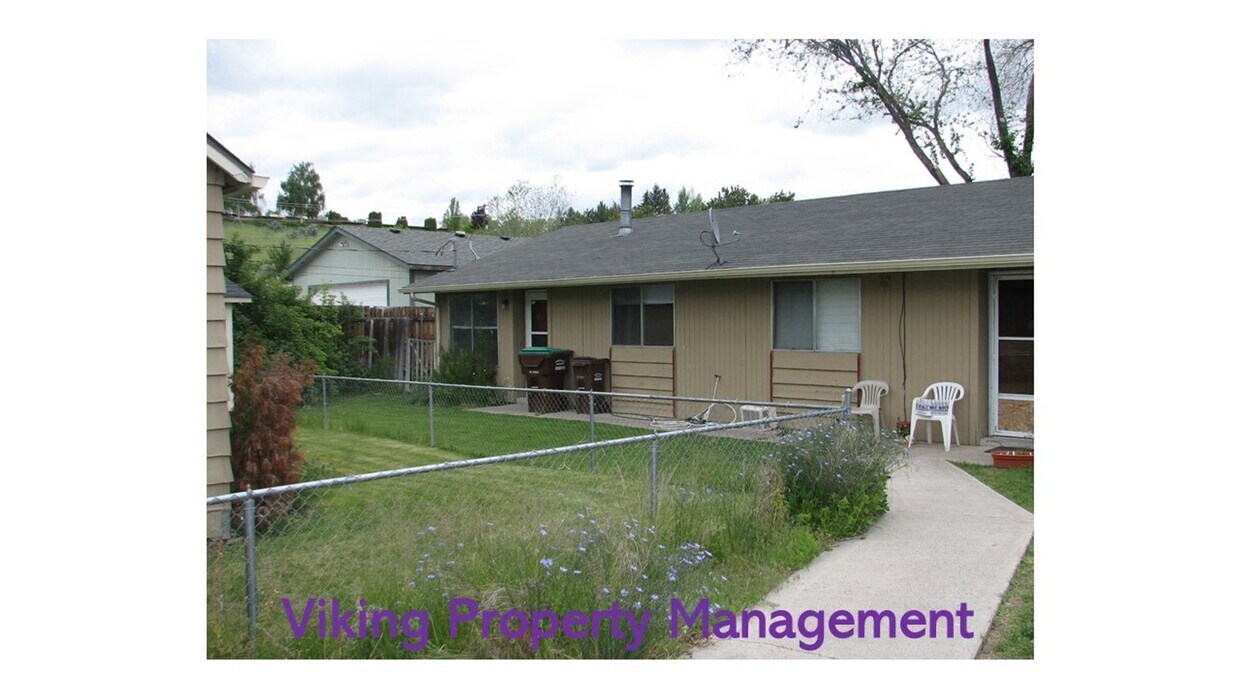 Primary Photo - 1830-860