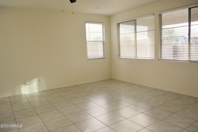 Building Photo - 5836 S Abbey