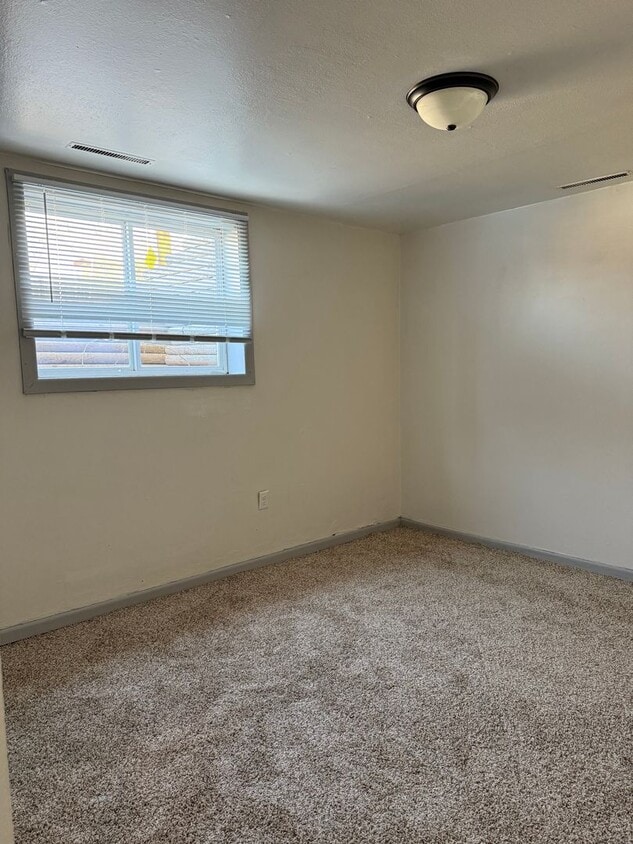 Foto del edificio - 505 3rd St NE