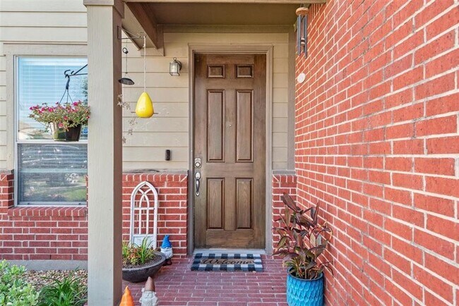 Foto del edificio - 914 Bandon Ln