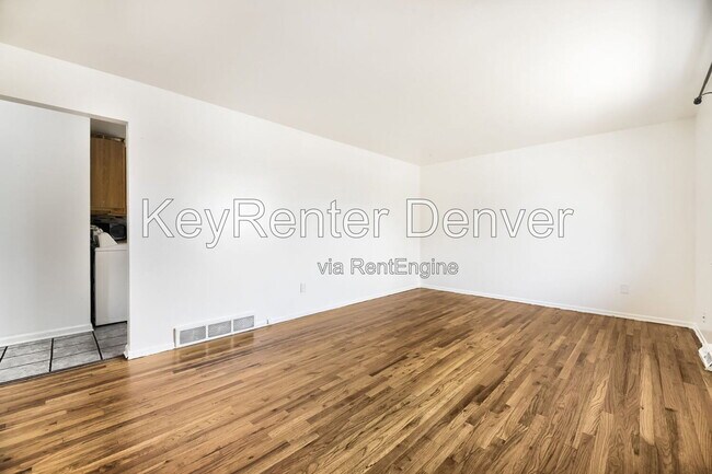 Foto del edificio - 4280 W Virginia Ave
