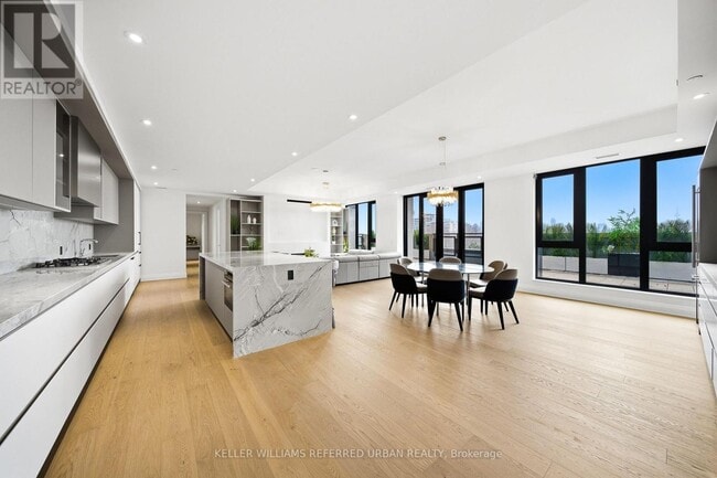 Building Photo - 2 Forest Hill Rd