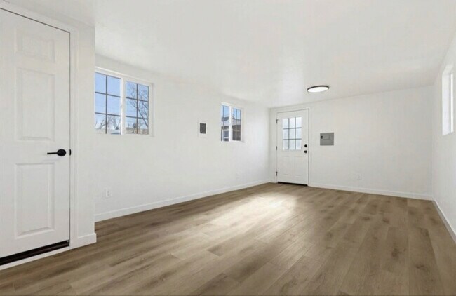 Foto del edificio - 2426 Ona St