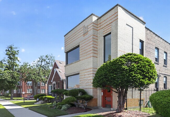 Foto del edificio - 11207 S Emerald Ave