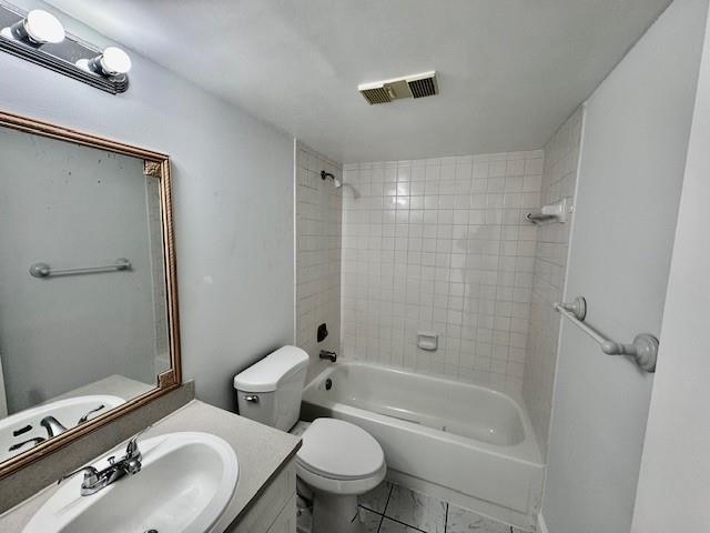 Foto del edificio - 10006 Winding Lake Rd