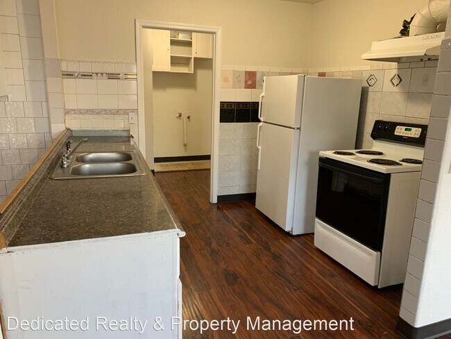 Building Photo - 3 br, 1 bath House - 304 Cedar Street