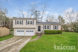 Building Photo - 125 Wayside Dr