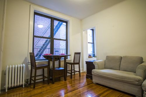 Building Photo - 321 W 22nd St