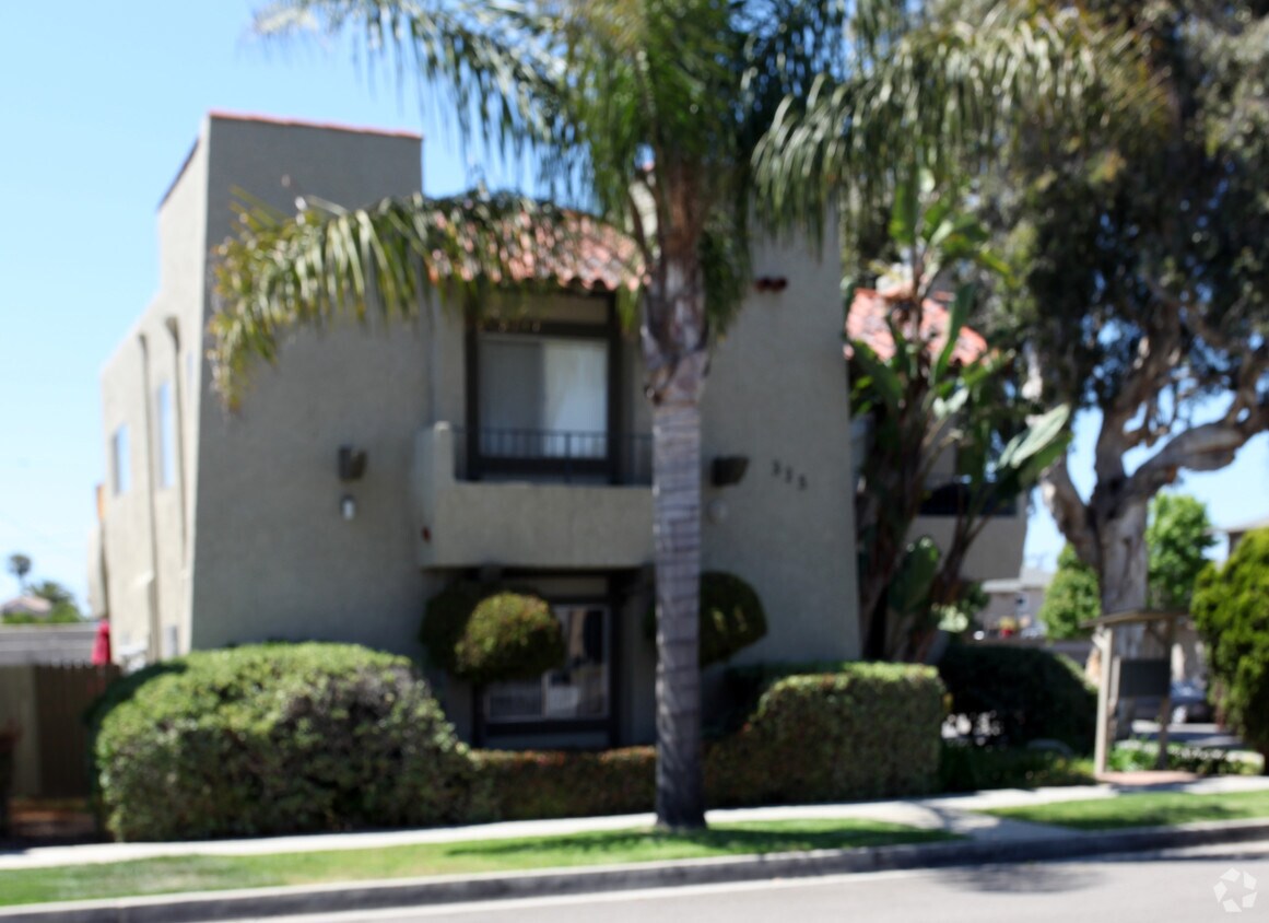 Foto del edificio - 325 12th St