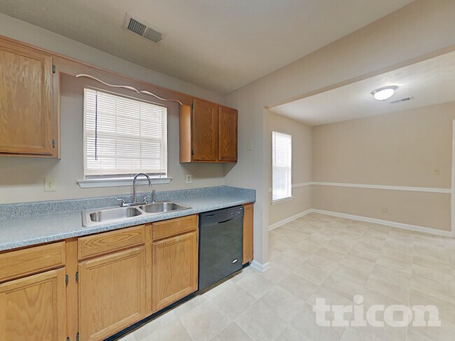 Foto del edificio - 5929 Creekside Dr