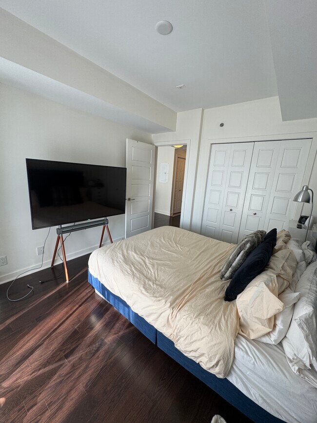 Photo du bâtiment - Modern 1 Bedroom Condo in LeBreton Flats (300 Lett Street, Building C)