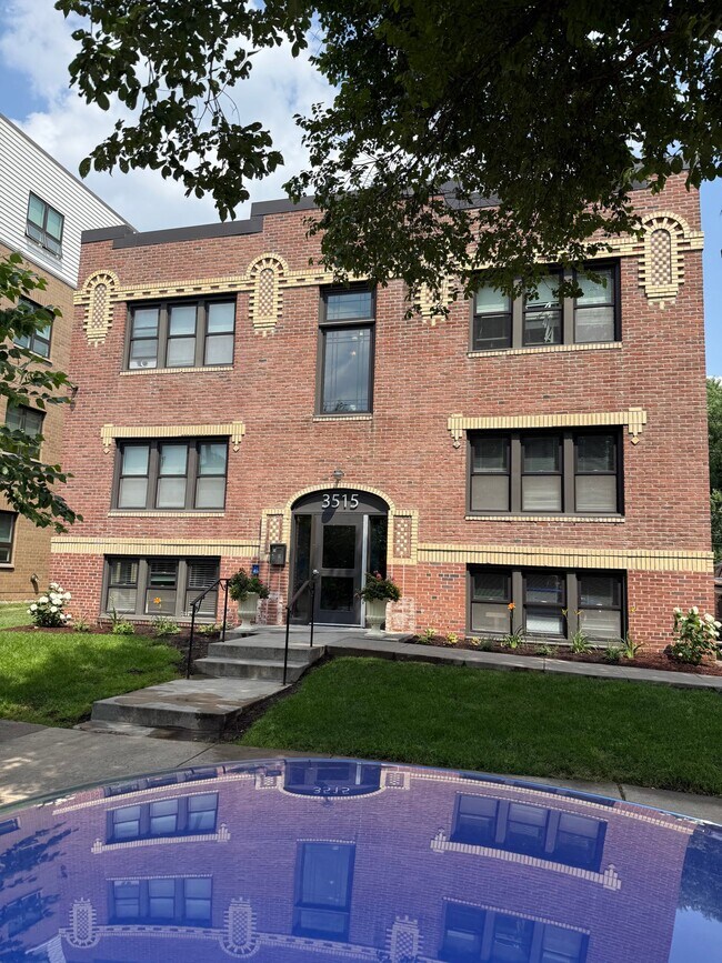 Building Photo - 3515 2nd Ave S