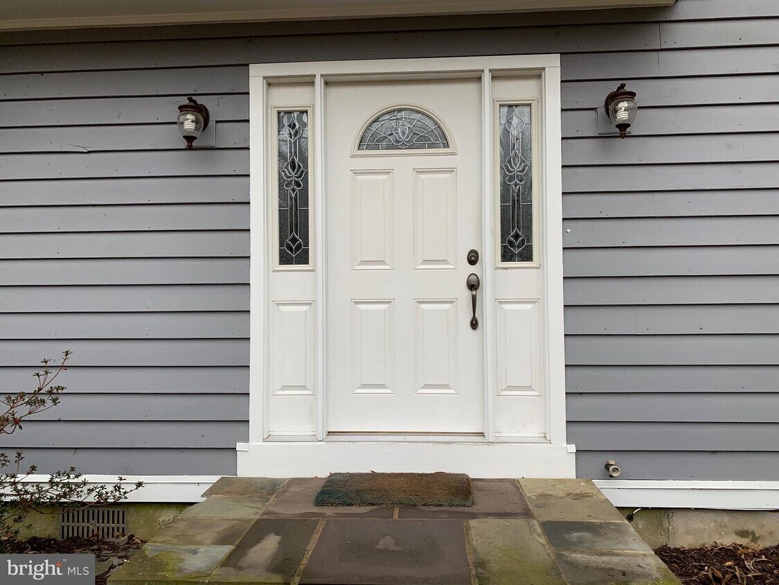 7512 Arden Rd, Cabin John, MD 20818 House for Rent in Cabin John, MD