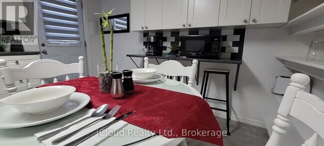 Photo du bâtiment - 32 Kirkpatrick St