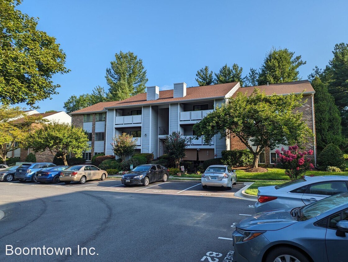 Primary Photo - 2 br, 1 bath House - 12305 Silvergate Way ...