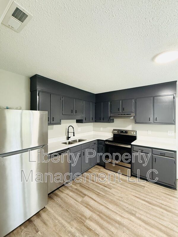 Building Photo - 1002 Ryder Ct