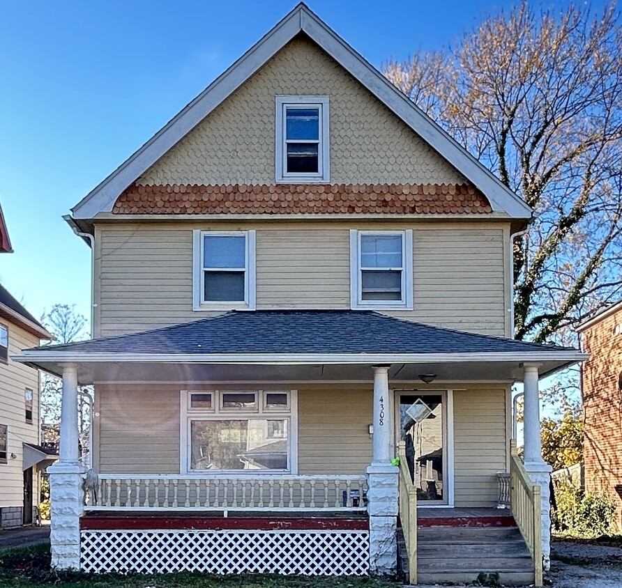 Foto principal - 4308 E 128th St