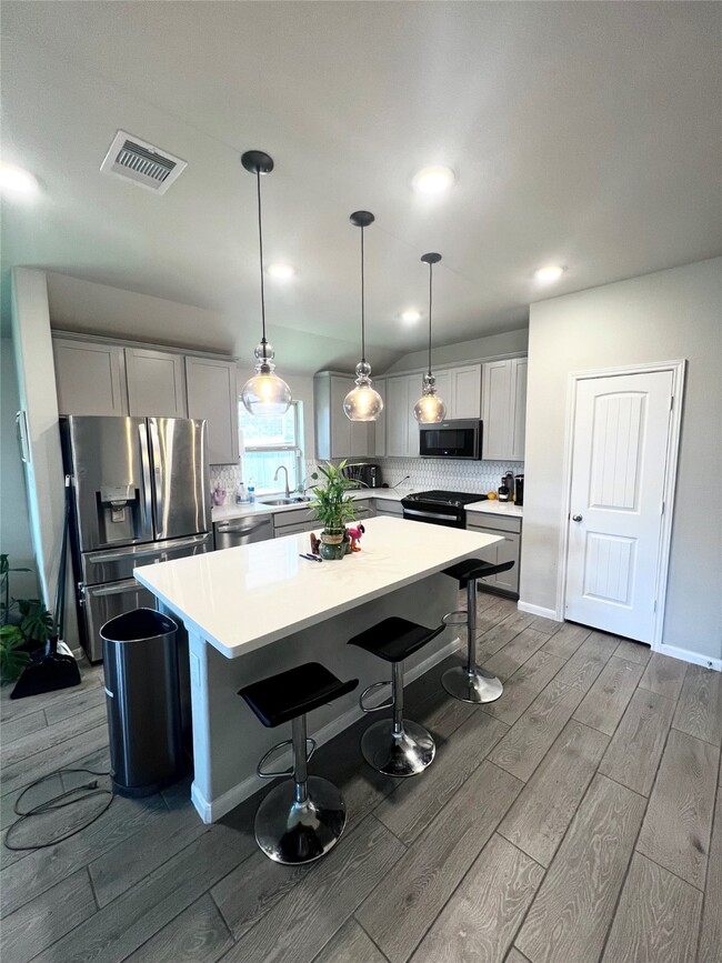 Building Photo - 7722 Skiron Ln