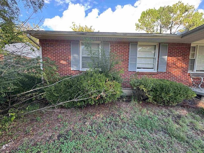 Building Photo - 4914 Durbin Ave