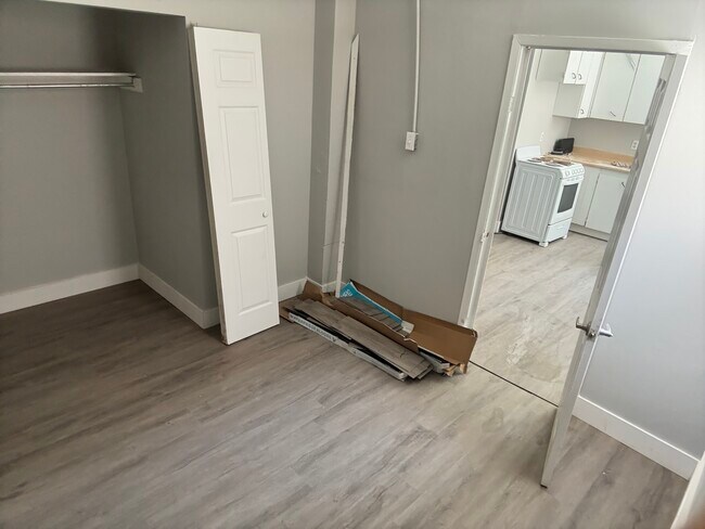 Photo du bâtiment - Three Bedroom in a Historic Building
