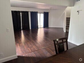 Building Photo - 103 Weybridge Cir