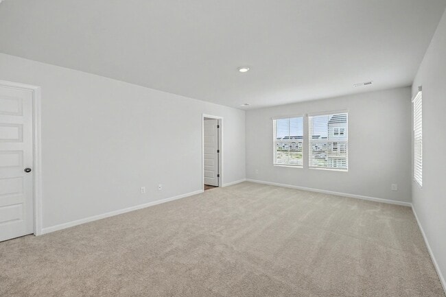 Building Photo - 762 Ridgley Dr