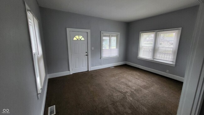 Foto del edificio - 1024 W 13th St