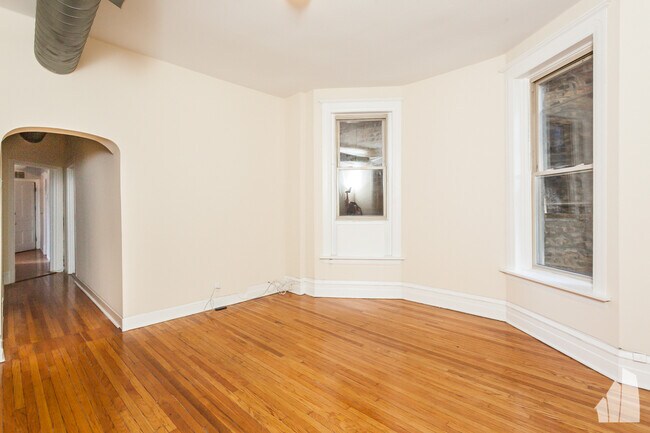 Foto del edificio - 900 West Newport-2