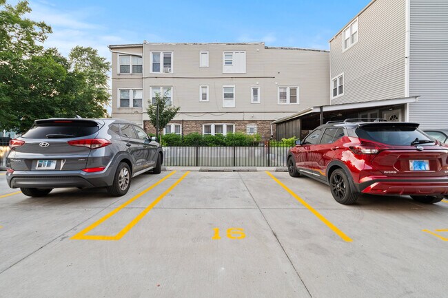 Building Photo - 1526 S 51st Ct