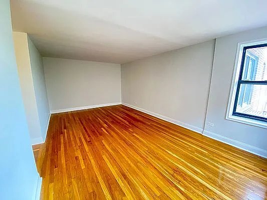 Foto del edificio - 3640 Johnson Ave